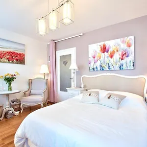 Naturalbnb - Superbes D'hôtes, Au Calme, Parking Sécurisé&gratuit, Copieux Petit Déj' En Option Villeurbanne